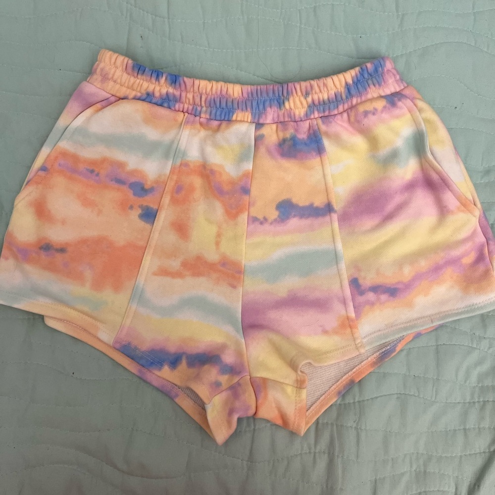 Forever 21 Lounge shorts (Size M)
